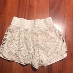 Lauren Conrad lace shorts size s